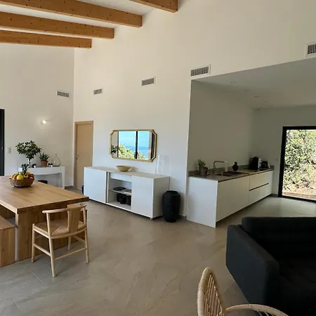 Casa Contorba - Vue Panoramique Sur Et Montagne - 4 - 8 Personnes Villa *